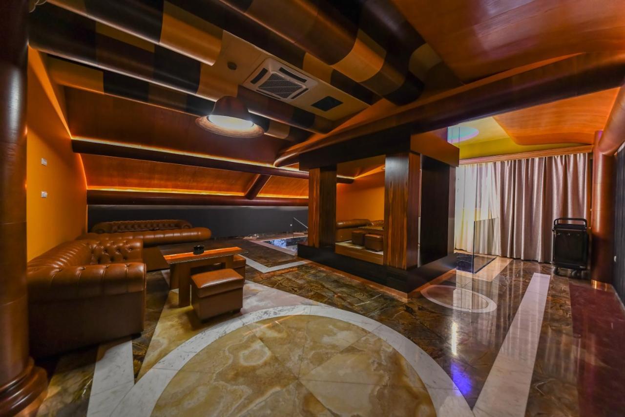 Hotel Havana Loznica Eksteriør billede